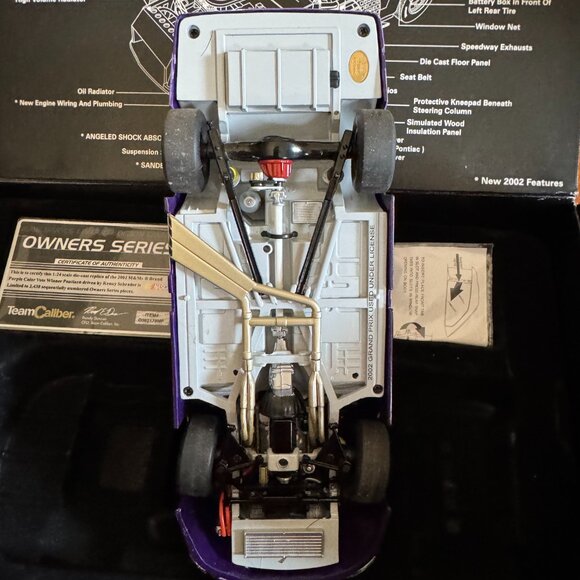 TEAM CALIBER 1:24 #36 K SCHRADER M&M Owner's Series Brand New Limited to 2,438 - Picture 6 of 11